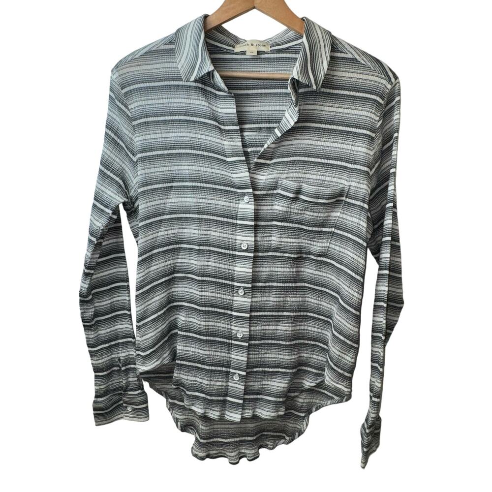 Cloth & Stone Medium Cotton Button Down Top